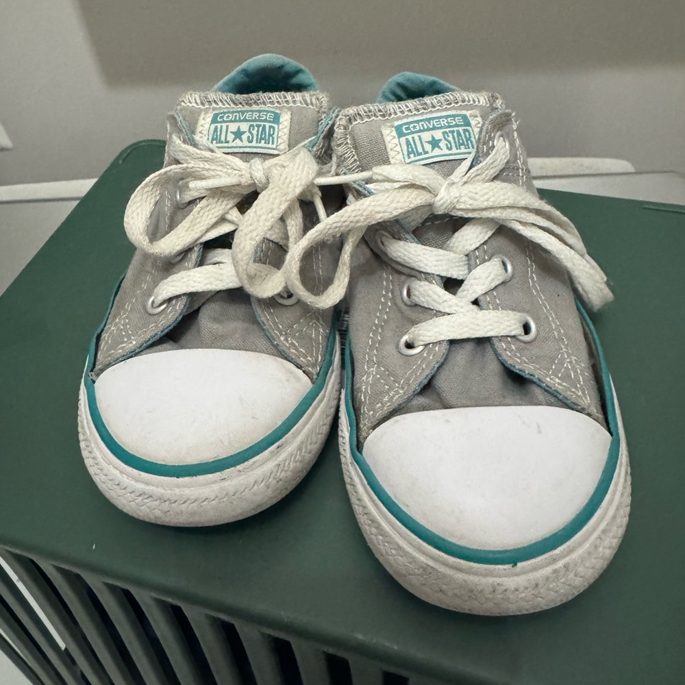 Toddler Converse Sneakers in Gray and White